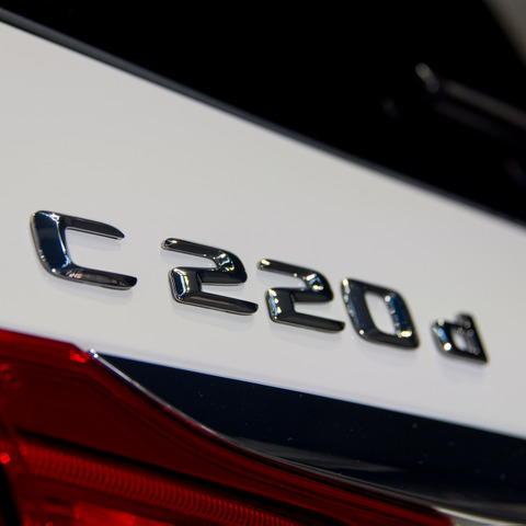 【メルセデスベンツ C220d 発表】「2015年はエンジン革命の年」規制強化で途絶えたディーゼル再び 画像