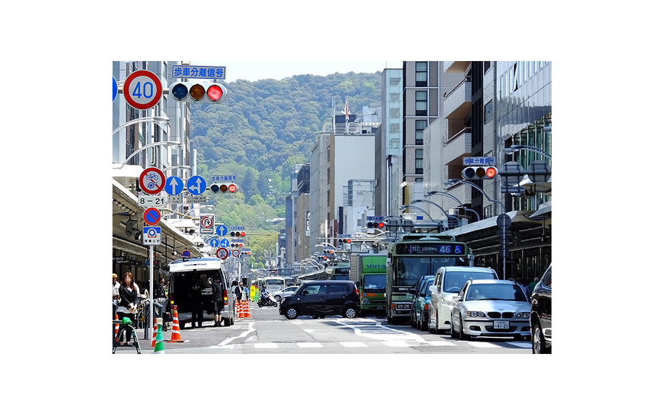 渋滞騒ぎが落ち着いた京都 四条通 ドライバーのボヤキはまだ続く 1枚目の写真 画像 レスポンス Response Jp