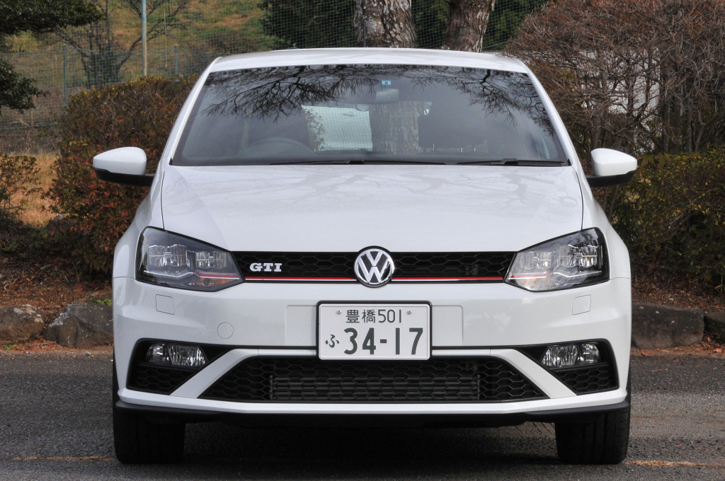 VW ポロ GTI 6MT 試乗】日本車メーカーがこれを作らないでどうする 