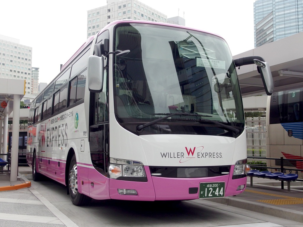 成田シャトル バス運行開始 芝山町は鉄道延伸より先に都心直通アクセス実現 レスポンス Response Jp