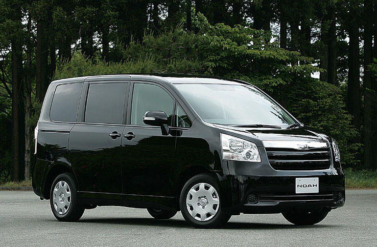 トヨタ ヴォクシー ノア 新型発表 5人乗り仕様も継続 レスポンス Response Jp トヨタ ヴォクシー ノア 新型発表 5人乗り仕様も継続 レスポンス Response Jp