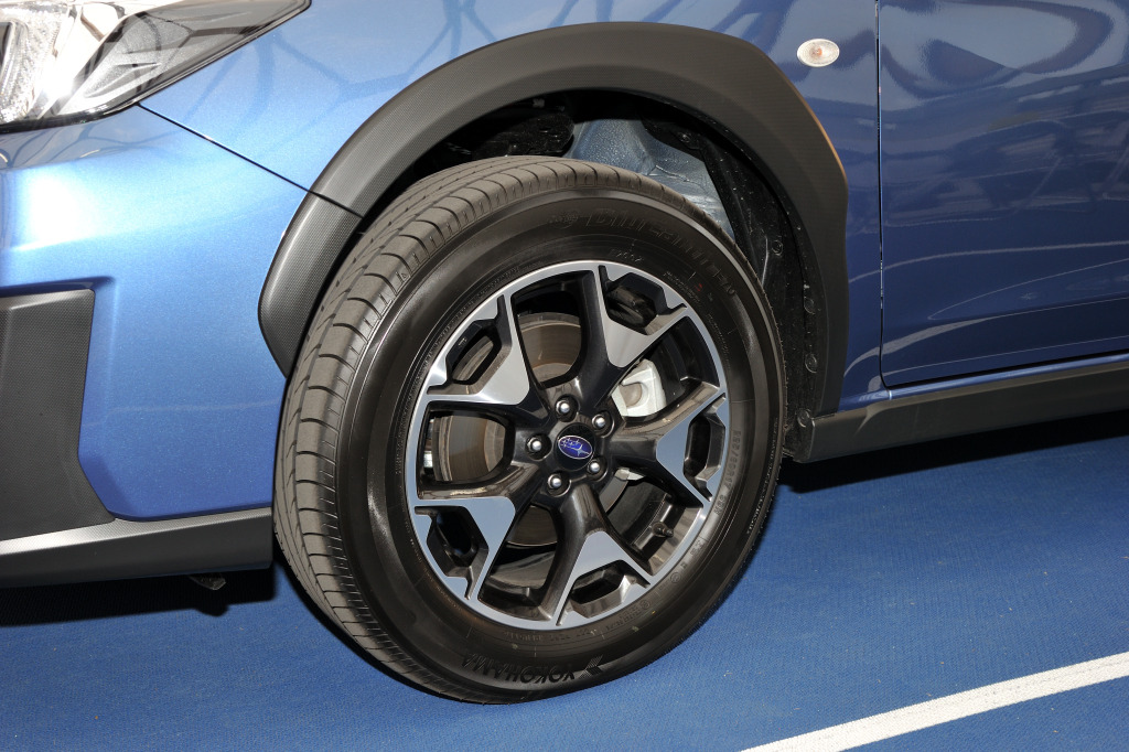 【スバル XV 新型】横浜ゴム、BluEarth E70 を新車装着用タイヤ 