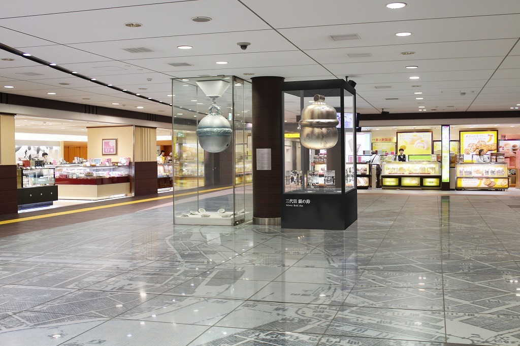 東京駅3代目 銀の鈴 10年ぶり公開 ダブルは史上初 6月1 18日 レスポンス Response Jp 東京駅3代目 銀の鈴 10年ぶり公開 ダブルは史上初 6月1 18日 レスポンス Response Jp