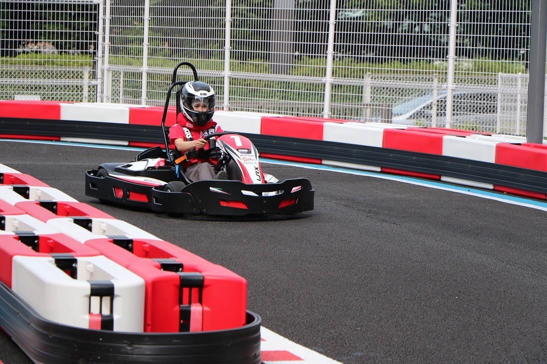 小学生から楽しめる 電動カートがメガウェブにオープンへ イーカートライド レスポンス Response Jp
