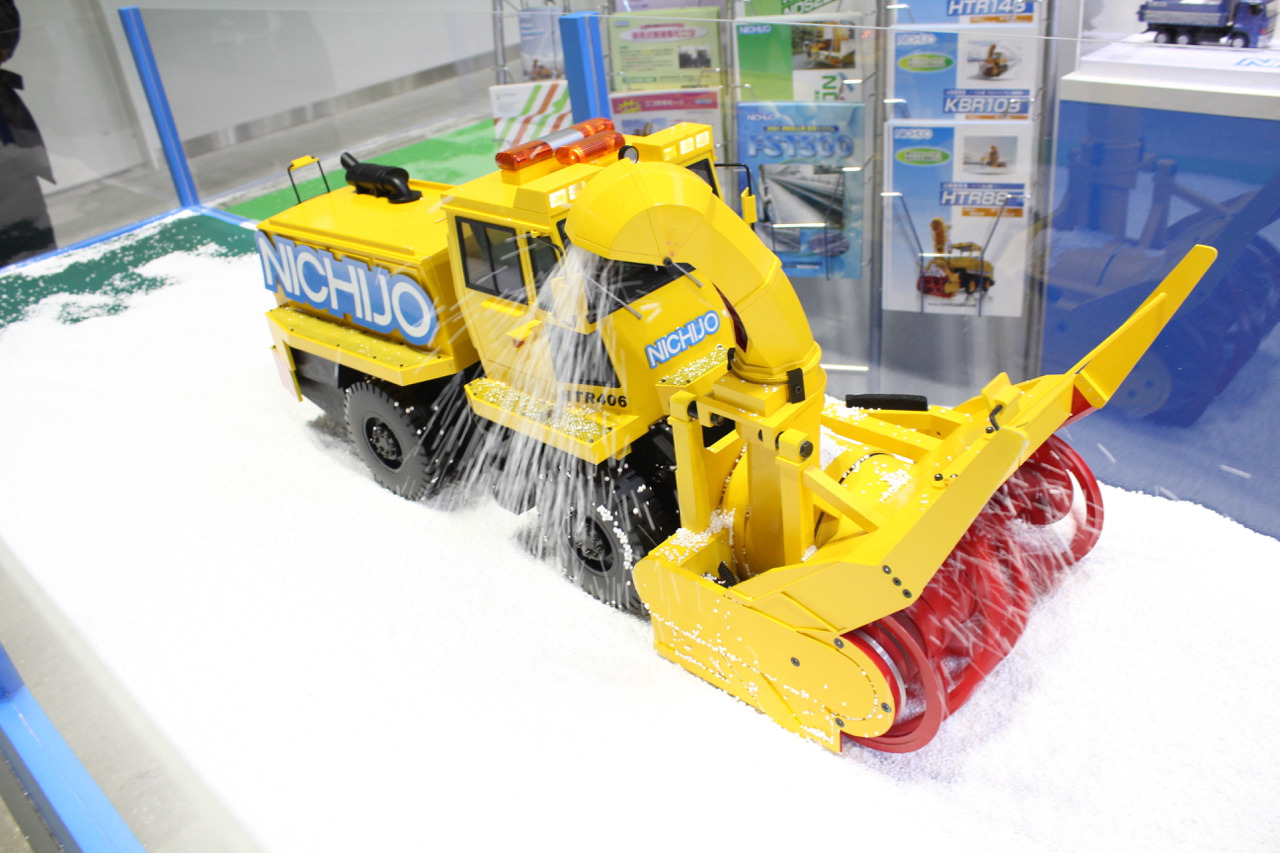 こうなっていたのか ワンオフのrc除雪車で構造が分かった 日本除雪機製作所 ハイウェイテクノ17 レスポンス Response Jp