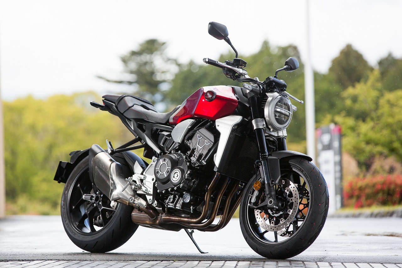 絶賛の新型 ホンダ Cb1000r に欠けている何か とは 重くのしかかる Cb の称号 レスポンス Response Jp 絶賛の新型 ホンダ Cb1000r に欠けている何か とは 重くのしかかる Cb の称号 レスポンス Response Jp