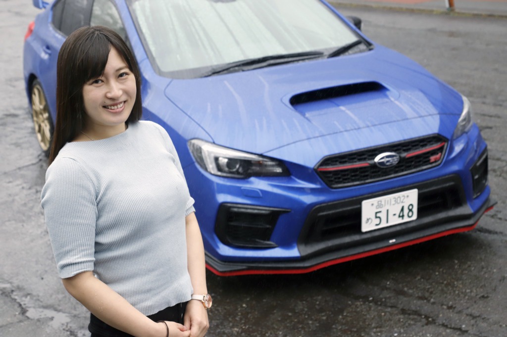 女性レーサー猪爪杏奈が Wrx Sti ファイナルエディション に試乗 オーナーに会ったら話しかけたい レスポンス Response Jp