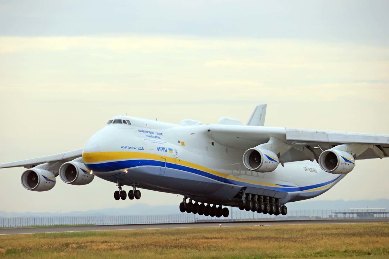 世界最大の貨物機 アントノフ がセントレアに飛来 レスポンス Response Jp
