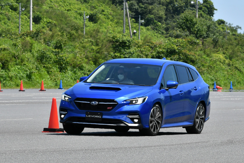 スバル レヴォーグ 新型 扱いやすくなったターボエンジン ボディ剛性の高さも実感 ハンドリング路で試乗 レスポンス Response Jp スバル レヴォーグ 新型 扱いやすくなったターボエンジン ボディ剛性の高さも実感 ハンドリング路で試乗 レスポンス Response Jp