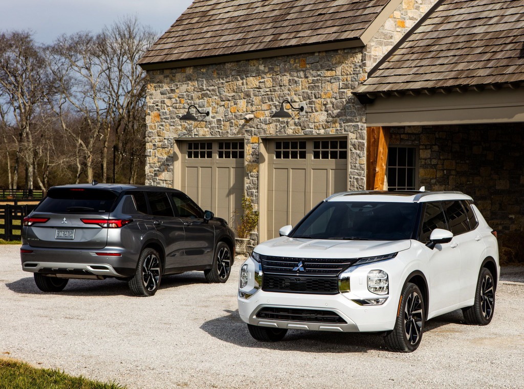 三菱 アウトランダー 新型、2万5795ドルから…4月の北米を皮切り ...