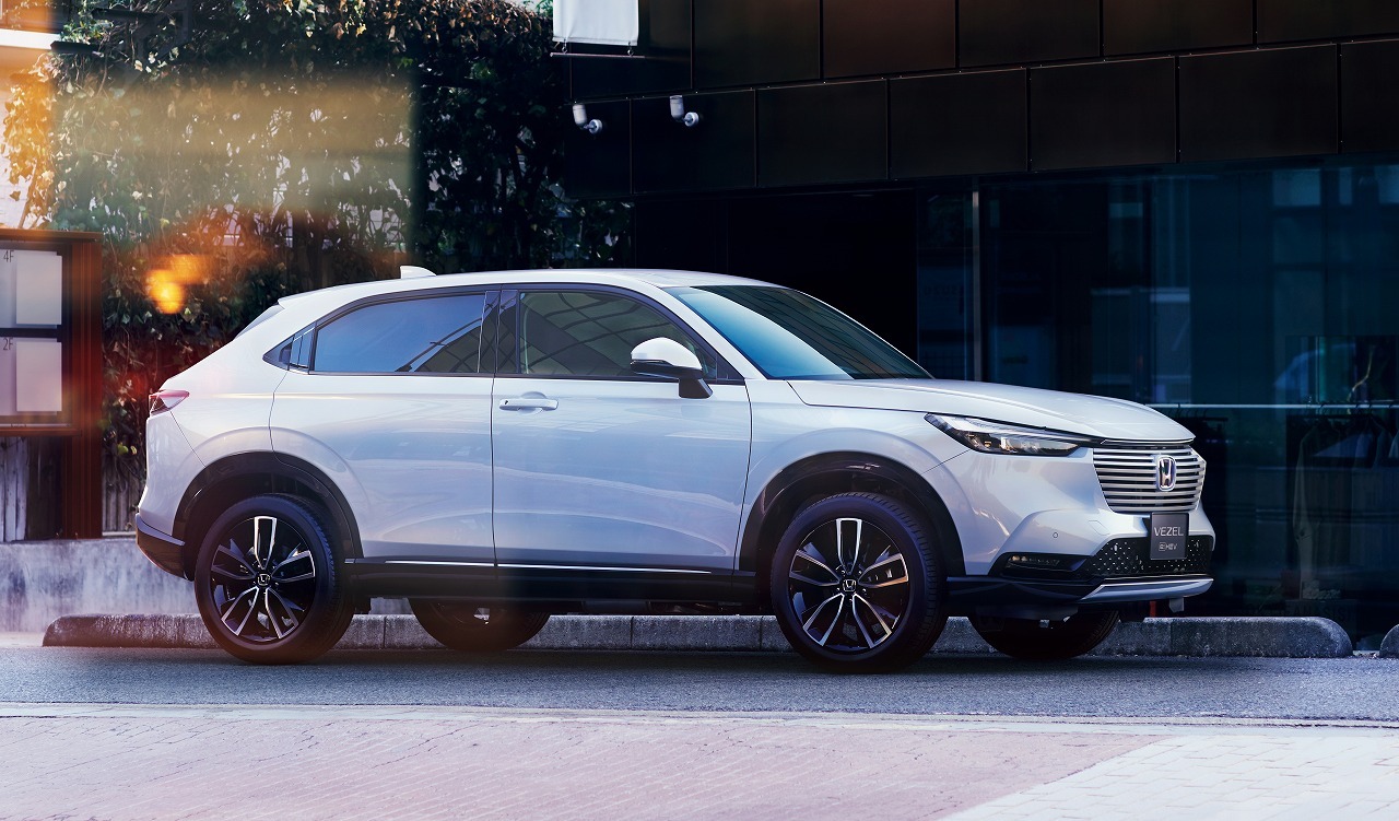 ホンダ ヴェゼル 新型 発売1か月で受注は3万00台超 月販目標の6倍以上 レスポンス Response Jp ホンダ ヴェゼル 新型 発売1か月で受注は3万00台超 月販目標の6倍以上 レスポンス Response Jp