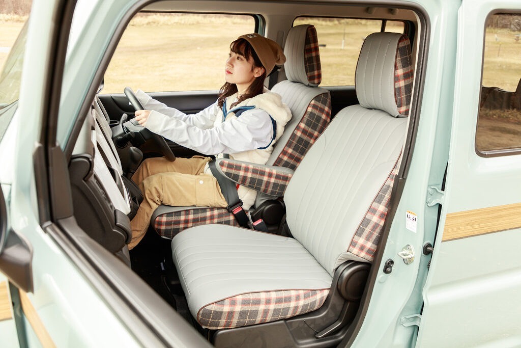 ダムド ハスラー専用シートカバー2種発売 懐かしさを感じるクラシカル仕様 レスポンス Response Jp ダムド ハスラー専用シートカバー2種発売 懐かしさを感じるクラシカル仕様 レスポンス Response Jp