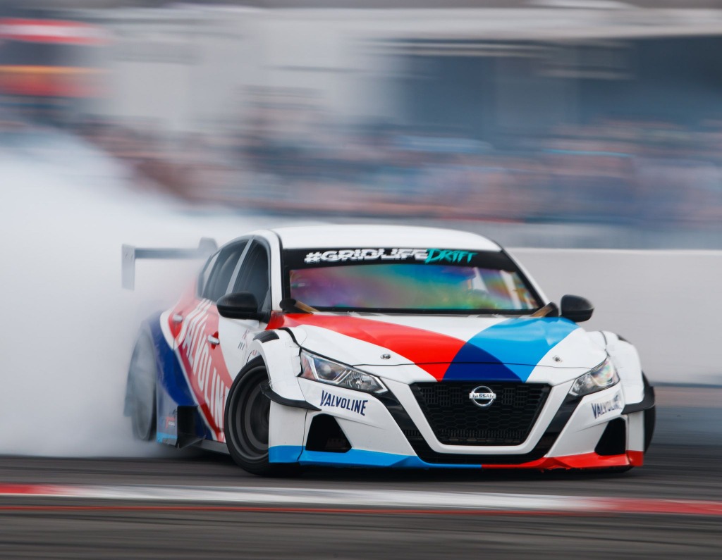 日産から4人乗りドリフトマシン 00馬力チューン Sema 21で発表へ レスポンス Response Jp