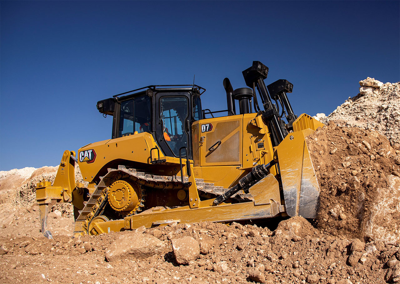 作業量 生産性向上 遠隔操作対応の次世代中型ブルドーザ Cat D7 発売 キャタピラー レスポンス Response Jp