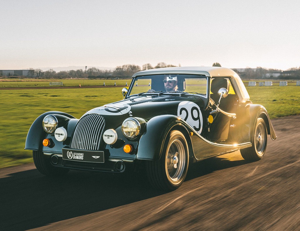 モーガン プラス4 ルマン勝利60周年記念車を発表 世界限定62台 レスポンス Response Jp