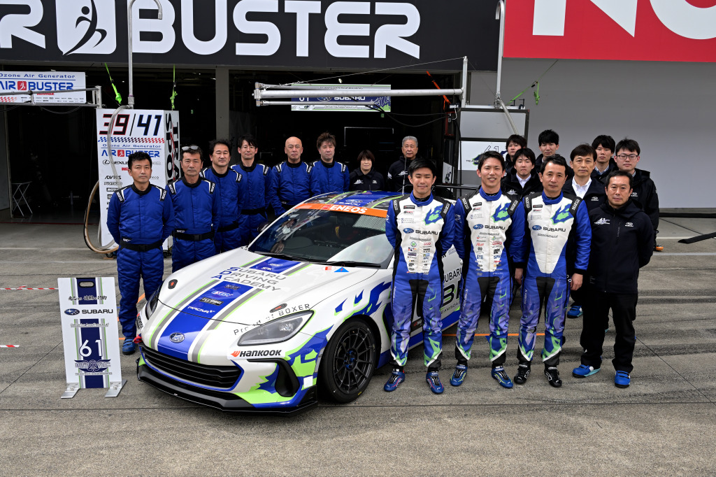 スバル スーパー耐久参戦 ファイティングスピリット溢れるエンジニアを レスポンス Response Jp
