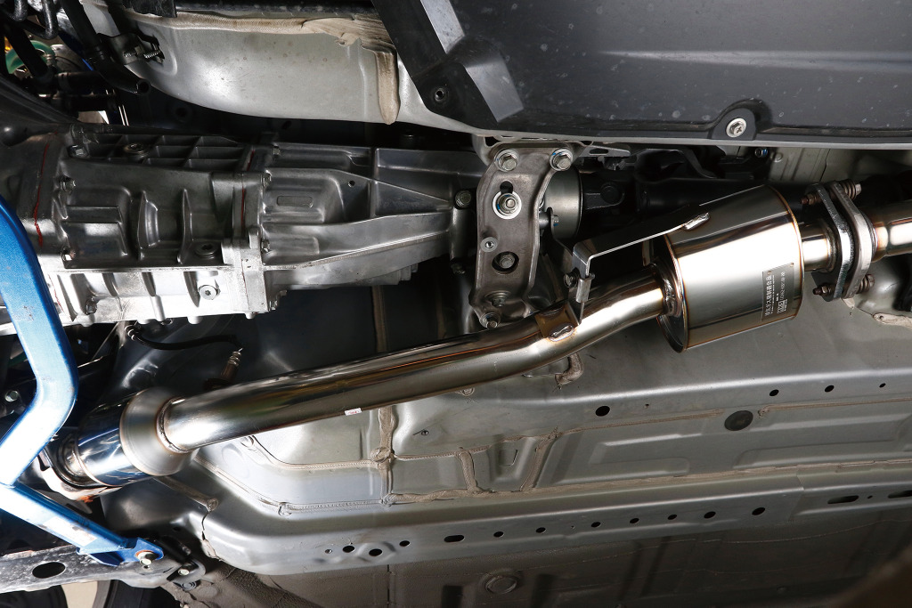 マフラー交換の効果って 排気系チューンの最新トレンド カスタムhow To レスポンス Response Jp