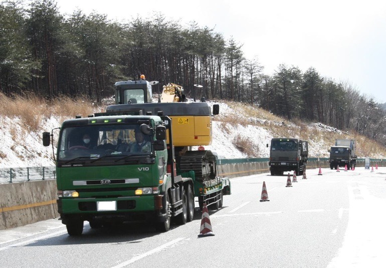 東日本大地震 高速道路の被害と復旧状況 写真蔵 レスポンス Response Jp 東日本大地震 高速道路の被害と復旧状況 写真蔵 レスポンス Response Jp
