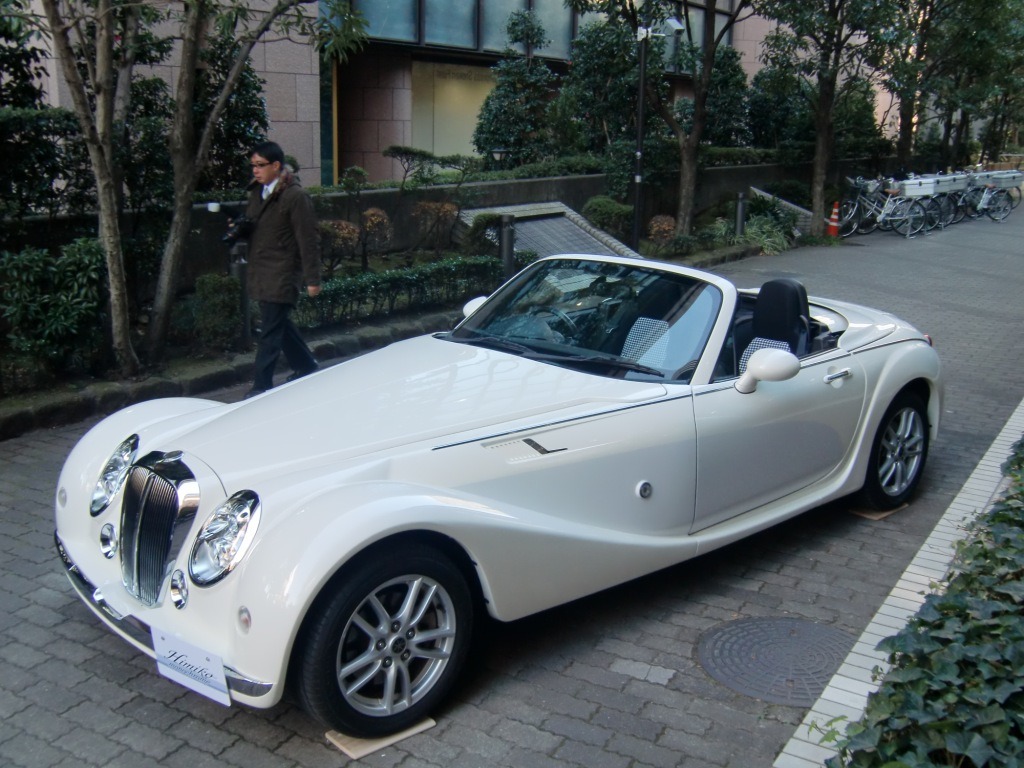 光岡 ヒミコ モノクローム特別仕様車 クラシックスタイルに合うインテリア レスポンス Response Jp 光岡 ヒミコ モノクローム特別仕様車 クラシックスタイルに合うインテリア レスポンス Response Jp