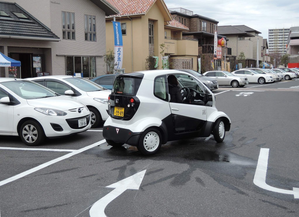 さいたま市 子育てママを対象に超小型ev試乗会を実施 女性ならではの意見多数 レスポンス Response Jp さいたま市 子育てママを対象に超小型ev試乗会を実施 女性ならではの意見多数 レスポンス Response Jp