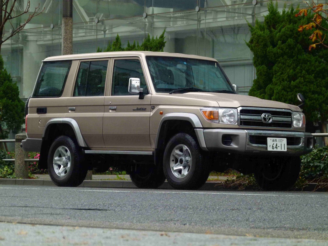 トヨタ ランドクルーザー70 試乗 昔ながらの何とも渋い味わいと走り 島崎七生人 レスポンス Response Jp トヨタ ランドクルーザー70 試乗 昔ながらの何とも渋い味わいと走り 島崎七生人 レスポンス Response Jp