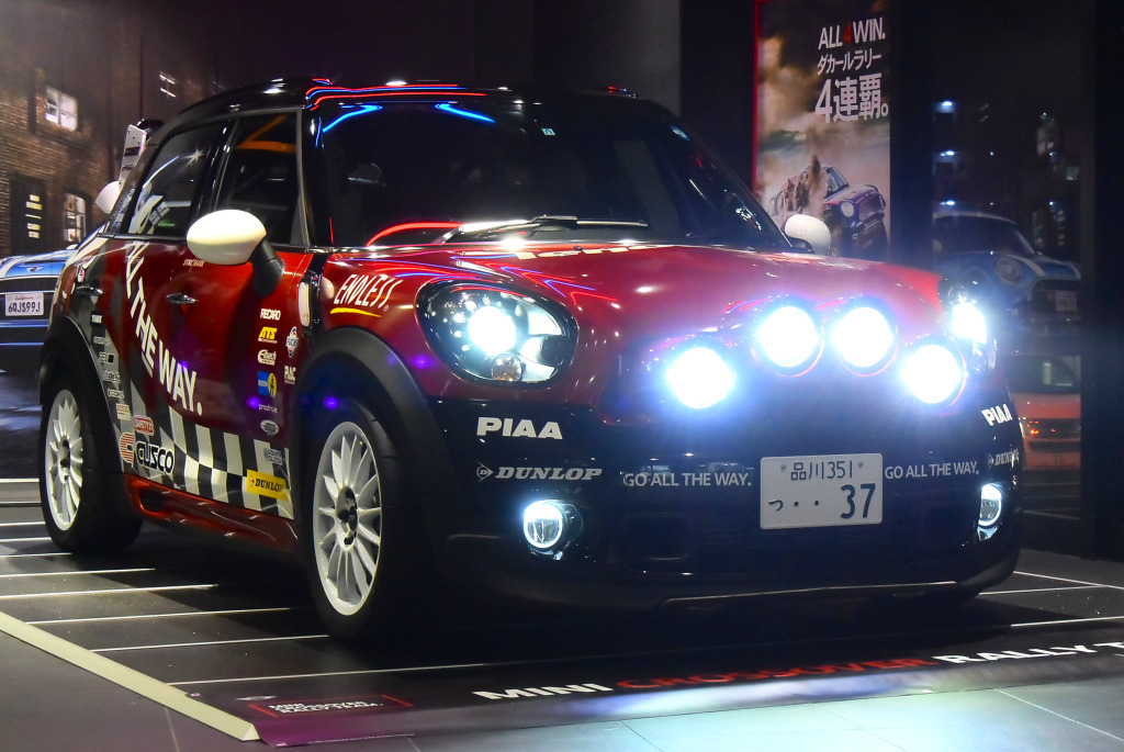 【再大幅値下げ】ミニクーパー　クロスオーバー  ラリー　ミニカー 再大幅値下げ】ミニクーパー クロスオーバー ラリー ミニカー 再