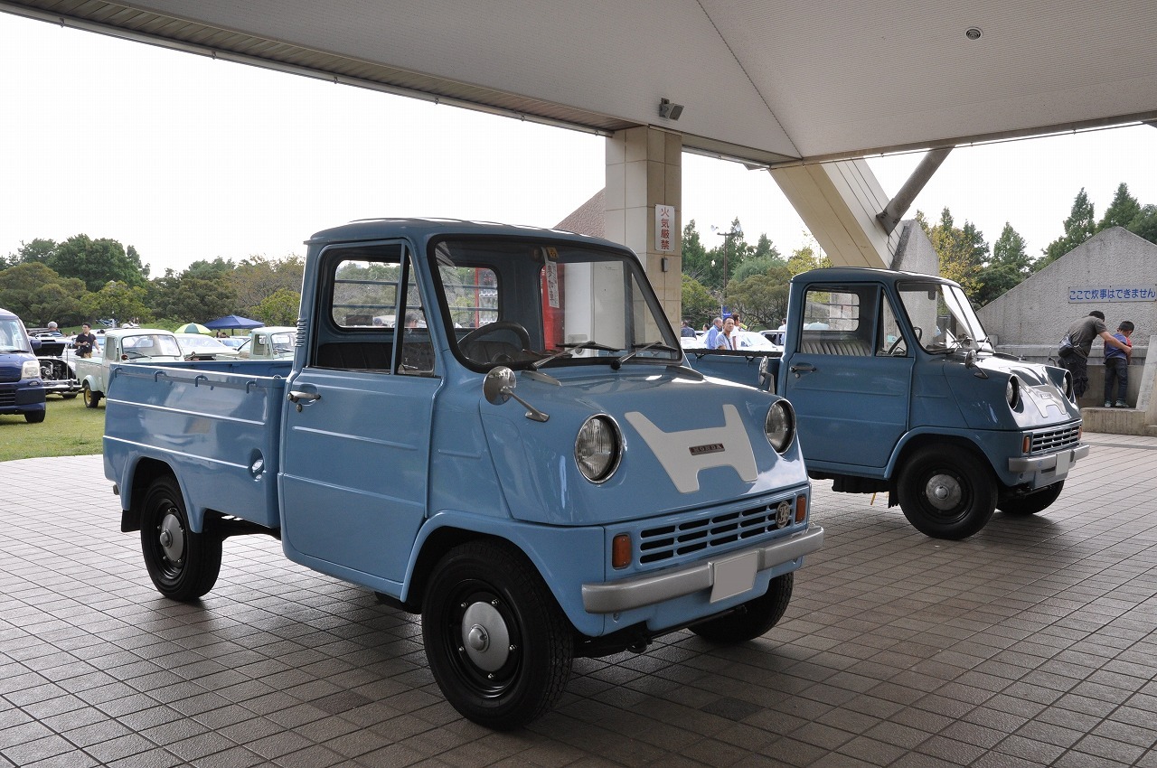 みさと公園クラシックカーフェス15 サブロク 時代のレアな軽自動車が大集合 写真蔵 レスポンス Response Jp