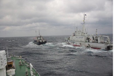 海上犯罪送致件数、5.6%増の7459件…2015年海上保安庁 画像