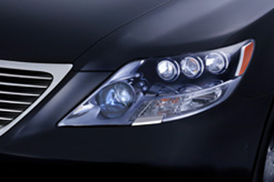 小糸製作所、自動車ランプの受注好調とLED化で増収増益…2015年4-12月期決算 画像