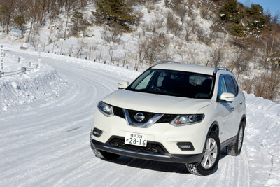 【日産 エクストレイル ハイブリッド 雪上試乗】雪道ビギナーにも扱いやすい、トルク制御の魅力…片岡英明 画像