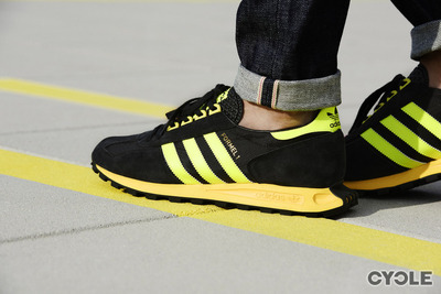 ネオクラシックが新鮮…アディダス、1978年のカラーリングを復刻 画像