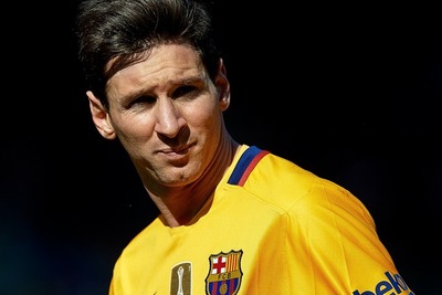 メッシ、オークションでクラシックフェラーリをめぐりロナウドと競り合う 画像