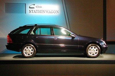 【上陸『Cクラス・ワゴン』】日本車キラーになるか 画像