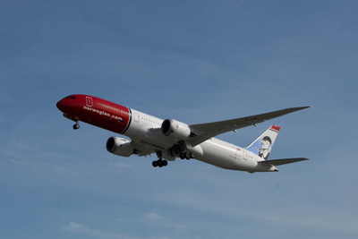 欧州LCCノルウェー・エアシャトル、B787-9初号機を受領 画像