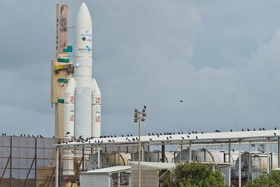 アリアンスペース、ユーテルサットの通信衛星を搭載したアリアン5を打ち上げへ 画像