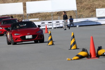 富士スピードウェイ、マツダ車オーナー向けドライビングレッスンを開催 画像