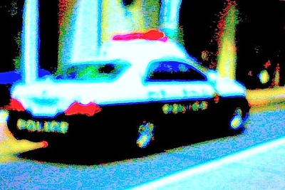 パトカー追跡のクルマが多重衝突、危険運転容疑で逮捕 画像