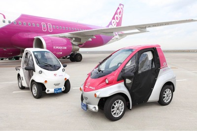 ピーチ、関西空港内の作業に超小型EV「コムス」デモ試験運用 画像