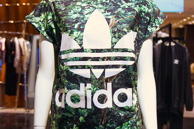 アートに昇華したアディダス…三越伊勢丹での世界限定・先行発売 画像