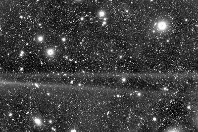 すばる望遠鏡の超広視野主焦点カメラ、チュリュモフ・ゲラシメンコ彗星の姿を捉える 画像