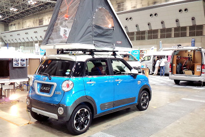 【東京キャンピングカーショー16】テントを載せる…車上泊という発想、30万円台から 画像