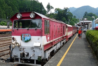 「女泣かせ」で乾杯！ 大井川鐵道で『吟醸列車』運転 画像