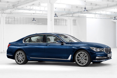 3台限り！ BMW 7シリーズ に豪華装備の100周年記念モデル…2146万円 画像