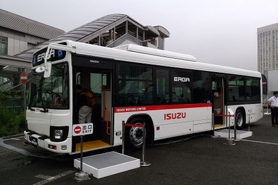 【東京モーターフェス】エルガの運転席、デフォルトの操作機器類［フォトレポート］ 画像