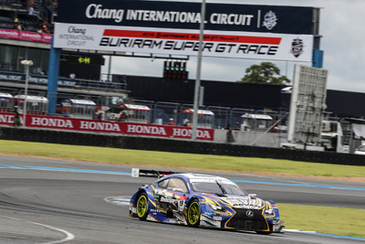 【SUPER GT 第7戦】タイ遠征戦、ヨコハマ装着レクサスRC Fの関口雄飛&国本雄資がポール獲得 画像
