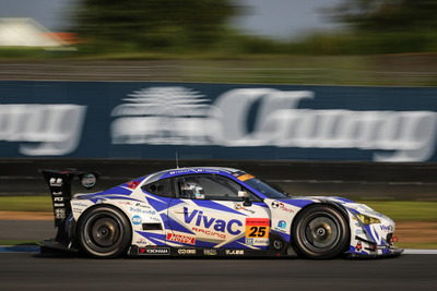 【SUPER GT 第7戦】GT300は土屋武士&松井孝允のVivaC 86 MCが今季初優勝、ポイント首位に 画像