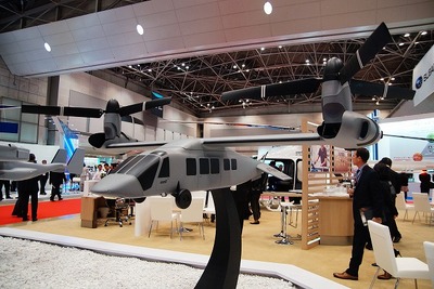 【国際航空宇宙展16】陸軍仕様のティルトローター機、V-280バロー の開発進む 画像