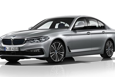 BMW 5シリーズ 新型にPHV…燃費は50km/リットル 画像