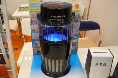 【農業ワールド16】光で蚊を呼び寄せ撃退する吸引式捕虫器、夏場に売り切れ…スイデン 画像