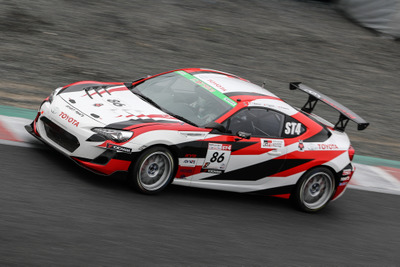 【スーパー耐久 第5戦】激戦のST-4クラスはTOYOTA Team TOM’S SPIRIT 86がポールポジションを獲得 画像